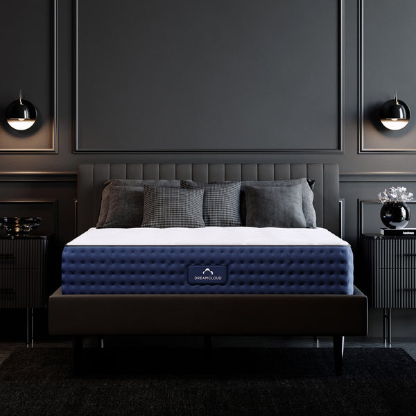 DREAMCLOUD LUXURY HYBRID MATTRESS FREE BEDDING SET