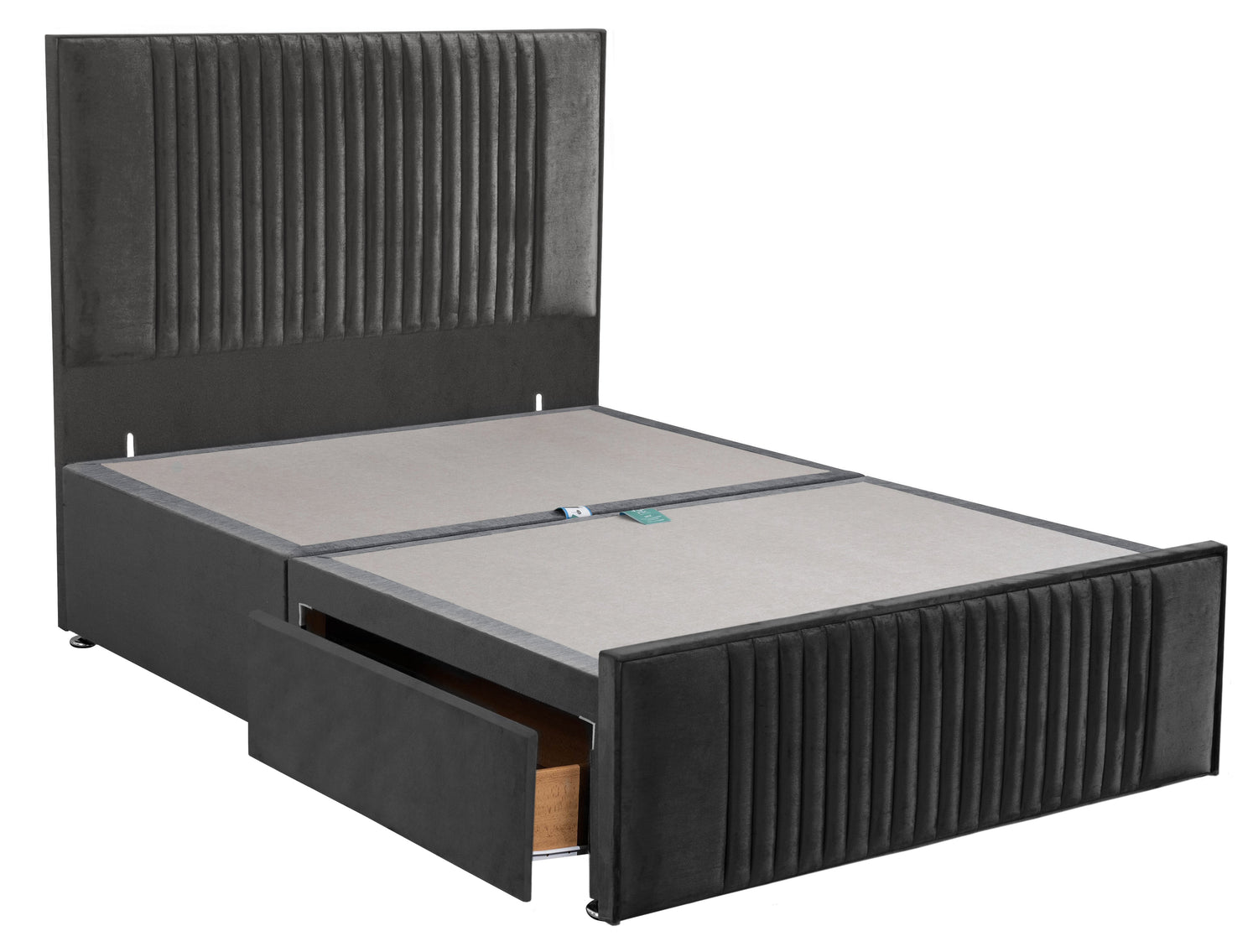 THE DREAMCLOUD GRAND DIVAN BED